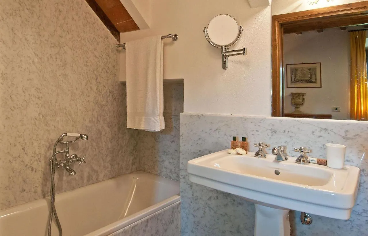 Casavecchia 12 By Salogi Villas Volpaia